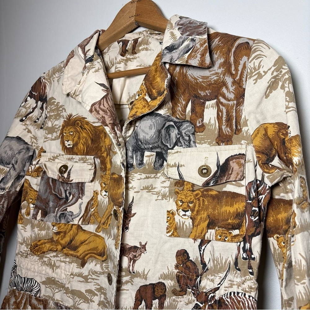 Vintage 1970s Militaires Equipment Safari Animal Print Cotton Utility Jacket - Picture 2 of 9
